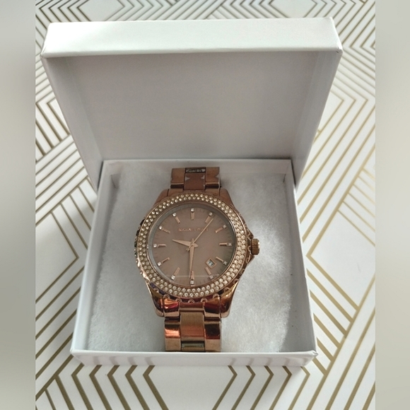 Michael Kors 5453 Rose Gold Tone Runway - Picture 13 of 14